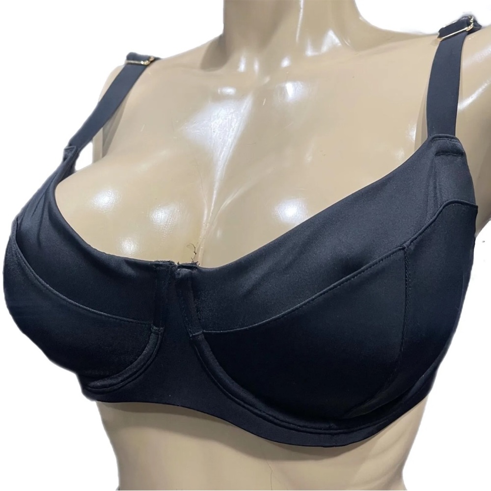 NWT Victoria's Secret Swim Women's Black Essential Wicked Bikini Top